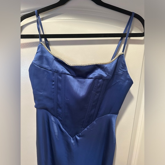 Royal blue dress. Size 6 or medium. - Picture 3 of 3